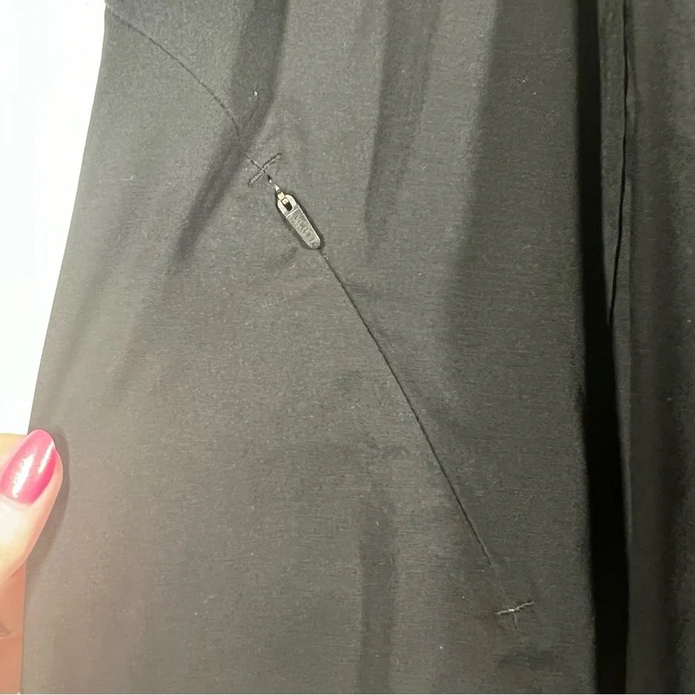 Athleta Black High Rise Mesh Racer Run 4” Shorts - Picture 3 of 7